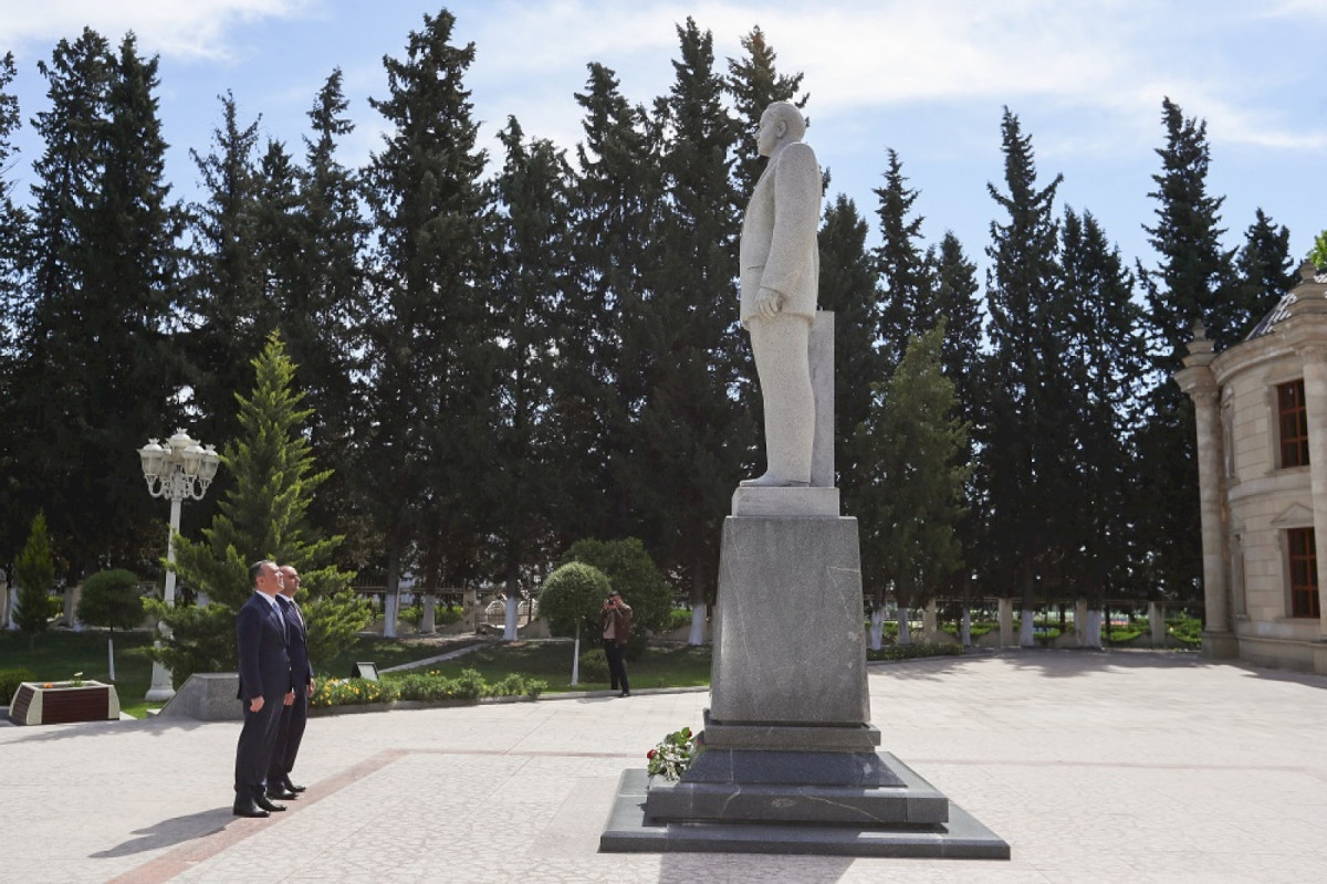 Sahil Babayev Kürdəmirdə vətəndaşları qəbul edib - FOTO