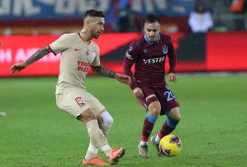“Qalatasaray” "Trabzonspor"la matçda məğlubiyyətdən qaçıb - FOTOSESSİYA