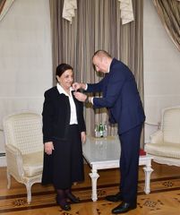 Prezident İlham Əliyev Dilarə Seyidzadəyə “Şərəf” ordenini təqdim edib