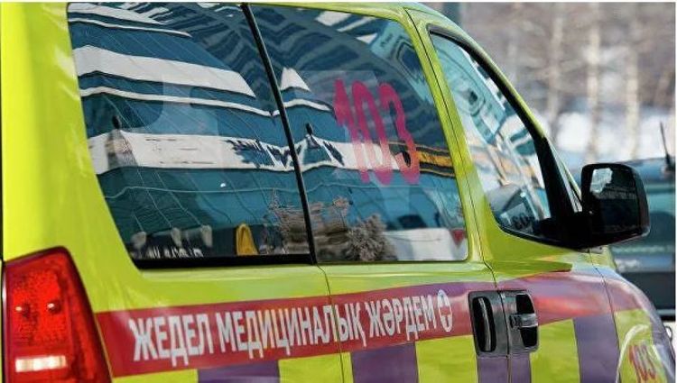 Qazaxıstanda sərnişin avtobusunun aşması nəticəsində 8 nəfər ölüb