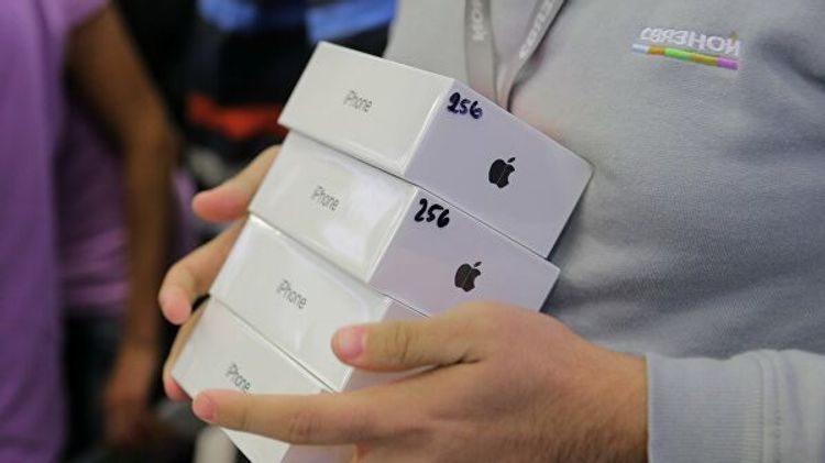 Apple намерена выпускать iPhone дважды в год