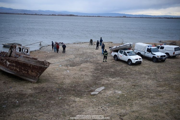 Search of Georgian fishermen lost in Jandari Lake continues