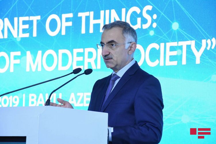 Elmir Vəlizadə: "Azərbaycan əhalisinin 75%-i genişzolaqlı internet istifadəçisidir"