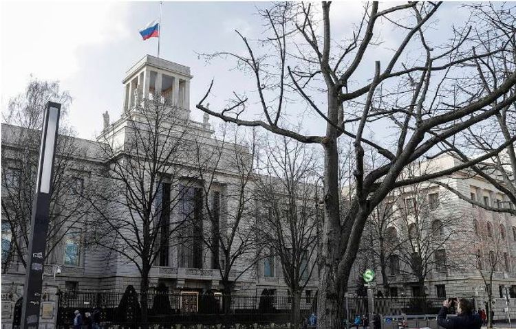 МИД Германии объявил двух сотрудников российского посольства персонами нон грата