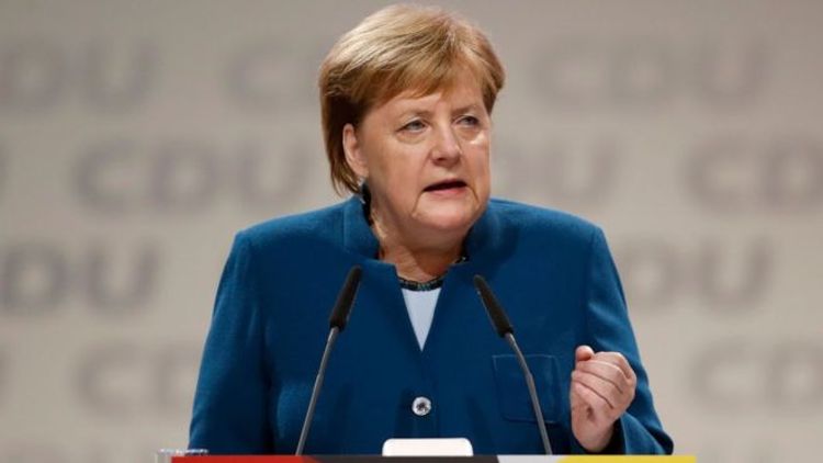 Merkel rusiyalı diplomatların Almaniyadan qovulmasının səbəbini açıqlayıb
