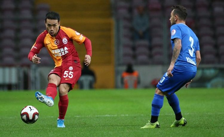 “Qalatasaray” Türkiyə kubokunda “Tuzlaspor”a uduzub