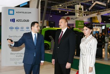 Azərbaycan Prezidenti “Bakutel-2019” sərgisi ilə tanış olub - YENİLƏNİB