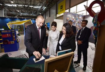 Azərbaycan Prezidenti “Bakutel-2019” sərgisi ilə tanış olub - YENİLƏNİB