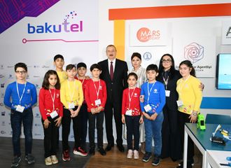 Azərbaycan Prezidenti “Bakutel-2019” sərgisi ilə tanış olub - YENİLƏNİB
