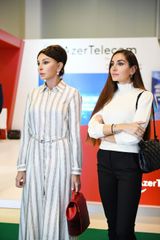 Azərbaycan Prezidenti “Bakutel-2019” sərgisi ilə tanış olub - YENİLƏNİB