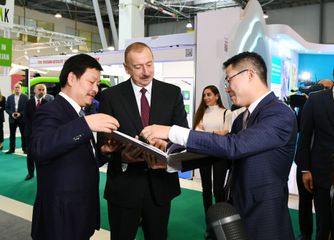 Azərbaycan Prezidenti “Bakutel-2019” sərgisi ilə tanış olub - YENİLƏNİB