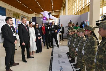 Azərbaycan Prezidenti “Bakutel-2019” sərgisi ilə tanış olub - YENİLƏNİB