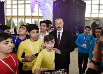 Azərbaycan Prezidenti “Bakutel-2019” sərgisi ilə tanış olub - YENİLƏNİB