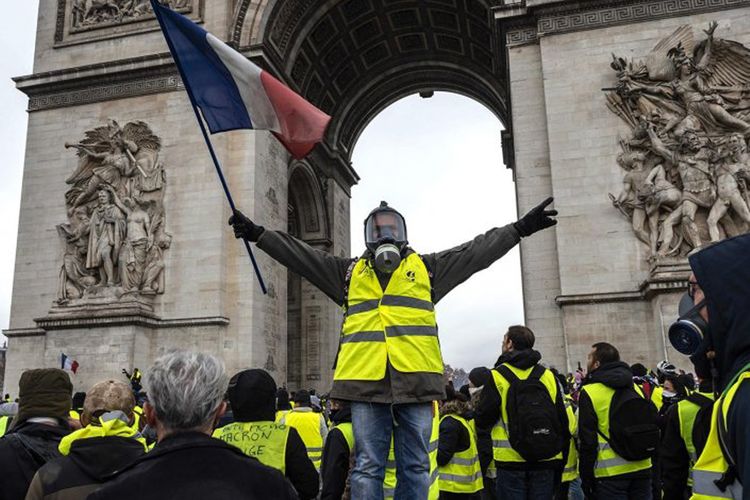 Parisdə etirazlar zamanı 71 nəfər saxlanılıb