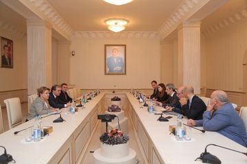 Fransa səfiri Gəncədə olub