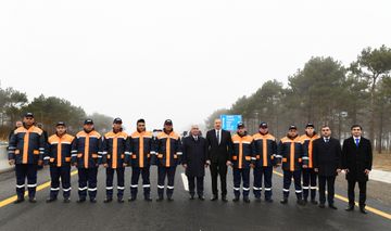  Prezident İlham Əliyev Bakı-Şamaxı-Yevlax avtomobil yolunun 101-117-ci kilometrlik hissəsinin açılışında iştirak edib