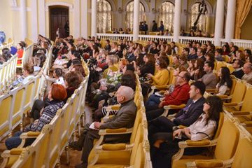 Türkiyədə yaşayan azərbaycanlı dirijorun rəhbərliyi ilə Azərbaycan Dövlət Simfonik Orkestrinin konserti olub