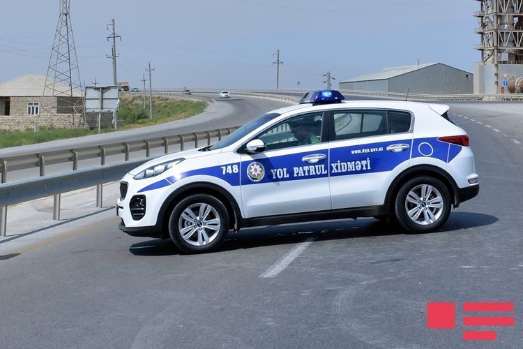 ГДП: В связи с пожаром в ТЦ EuroHome движение по дороге Баку-Сумгайыт полностью ограничено
