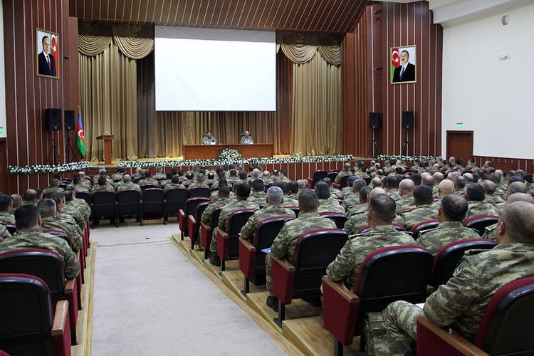 Azərbaycan Ordusunun komandir heyətinin toplanışı keçirilib