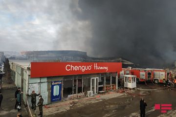 "EuroHome”da yanğının söndürülməsinə təyyarə və 3 helikopter cəlb olunub - YENİLƏNİB-4 - FOTOSESSİYA - VİDEO