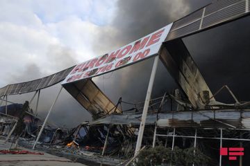 "EuroHome”da yanğının söndürülməsinə təyyarə və 3 helikopter cəlb olunub - YENİLƏNİB-4 - FOTOSESSİYA - VİDEO