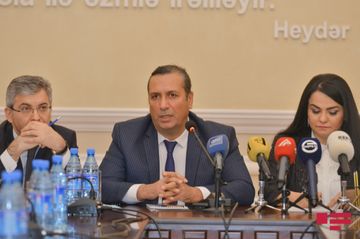 “İnsan hüquqlarının qorunması media müstəvisində” mövzusunda tədbir keçirilib