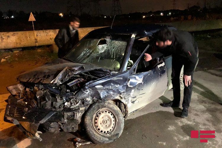 Bakıda iki avtomobil toqquşub, 7 nəfər xəsarət alıb - FOTO - VİDEO