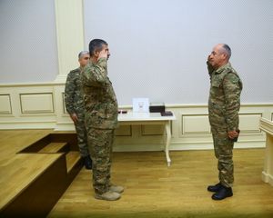 Zakir Həsənov qoşunların döyüş qabiliyyətinin artırılması məqsədilə tapşırıqlarını verib