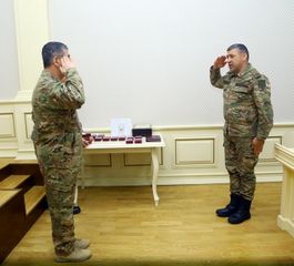 Zakir Həsənov qoşunların döyüş qabiliyyətinin artırılması məqsədilə tapşırıqlarını verib
