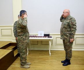 Zakir Həsənov qoşunların döyüş qabiliyyətinin artırılması məqsədilə tapşırıqlarını verib
