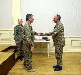 Zakir Həsənov qoşunların döyüş qabiliyyətinin artırılması məqsədilə tapşırıqlarını verib