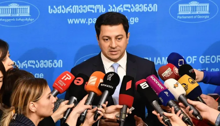 Gürcüstan parlamentinin sədri: “İclas zalında baş verənlər təxribat ola bilər” 