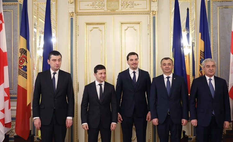 Azerbaijani deputy PM meets with Ukrainian President