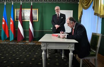 Elmar Məmmədyarov Latviya Prezidenti ilə Dağlıq Qarabağ münaqişəsini müzakirə edib - YENİLƏNİB