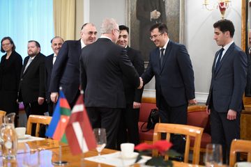 Elmar Məmmədyarov Latviya Prezidenti ilə Dağlıq Qarabağ münaqişəsini müzakirə edib - YENİLƏNİB