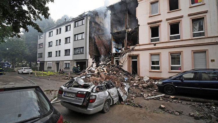 One dead, many injured in German apartment block blast - UPDATED