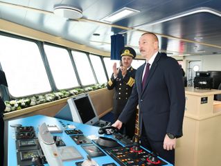 Prezident İlham Əliyev Bakı gəmiqayırma zavodunda inşa olunmuş ilk tankerin istismara verilməsi mərasimində iştirak edib  - YENİLƏNİB