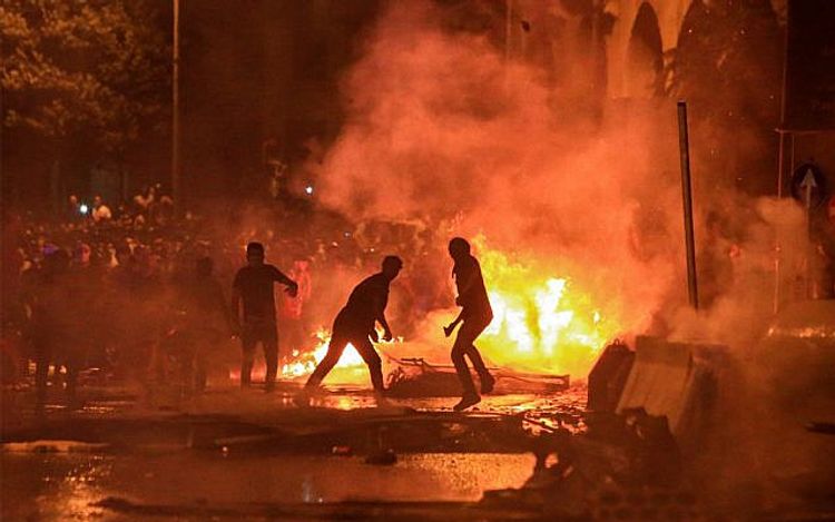 Security forces fire tear gas, rubber bullets in Beirut protest