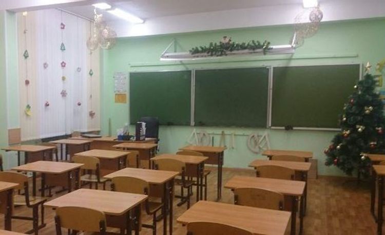 Полиция проверяет здания пяти школ в Москве после анонимных сообщений об угрозе взрыва