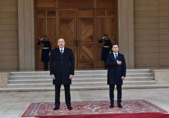 Ukrayna Prezidenti Vladimir Zelenskinin rəsmi qarşılanma mərasimi olub