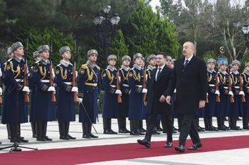 Ukrayna Prezidenti Vladimir Zelenskinin rəsmi qarşılanma mərasimi olub