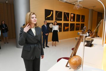 Yelena Zelenskaya Heydər Əliyev Mərkəzi ilə tanış olub  - YENİLƏNİB