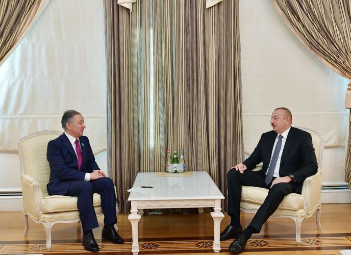 Президент Ильхам Алиев принял председателя Мажилиса Парламента Казахстана - ОБНОВЛЕНО