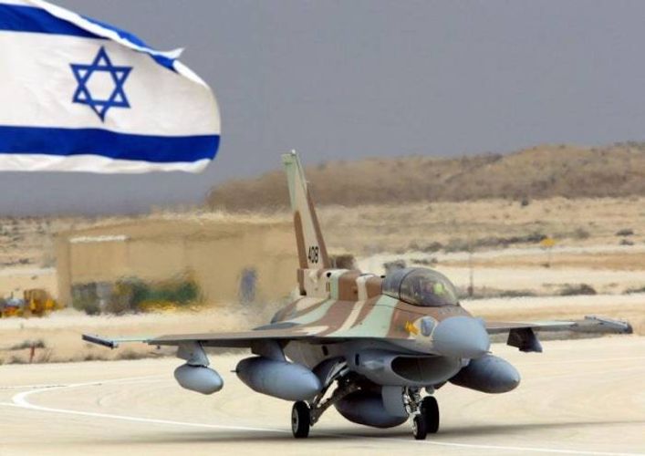 Израильские самолеты поразили объект ХАМАС в ответ на ракетный обстрел