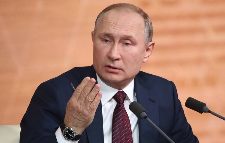 Путин выступил против принятия новой Конституции