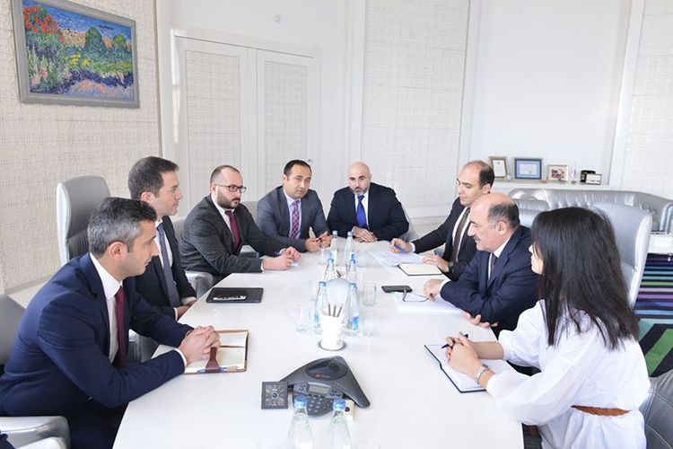 Əbülfəs Qarayev bir sıra ölkələrdəki Azərbaycan icmalarının təmsilçiləri ilə görüşüb