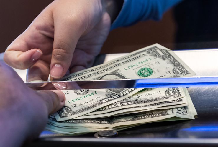 Dolların dekabrın 24-nə olan məzənnəsi açıqlanıb