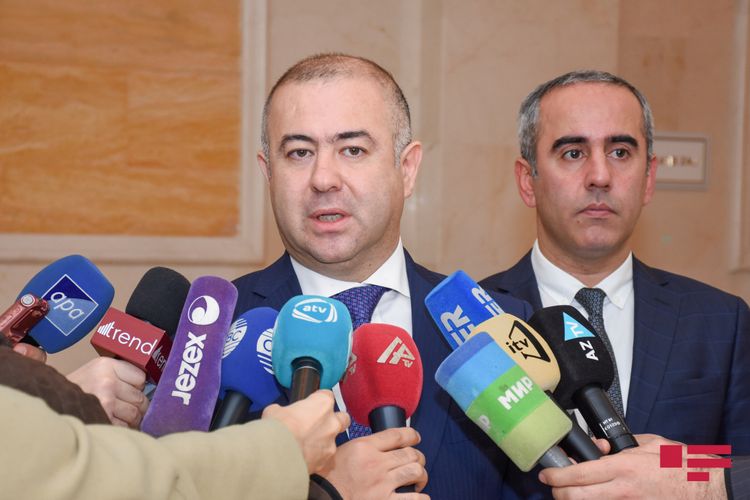 Rövzət Qasımov: “Mərkəzi Seçki Komissiyasına heç bir rəsmi şikayət olmayıb”