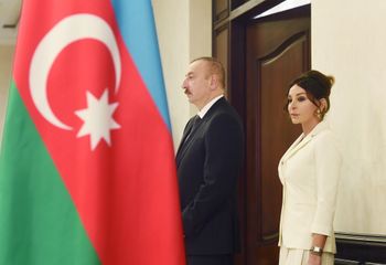 Azərbaycan Prezidenti İlham Əliyev 6 saylı seçki məntəqəsində səs verib