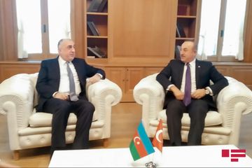 Elmar Məmmədyarov Mövlud Çavuşoğlu ilə görüşüb - YENİLƏNİB